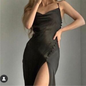 ZARA WOMENS DRESS BLACK SATIN BUTTON ABOVE SLIT XS